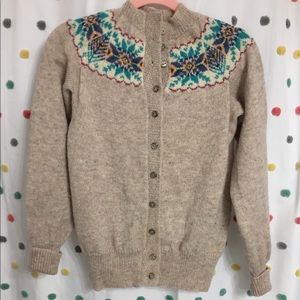 Vintage handmade Nordic style cardigan
